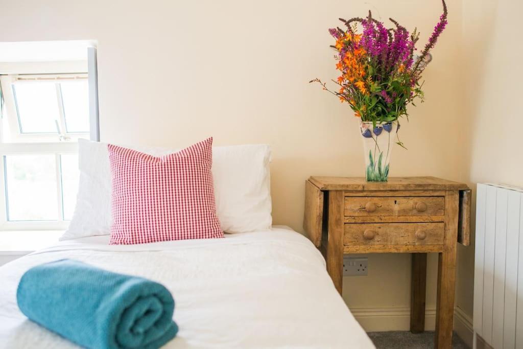 Fermoyle Properties Carleys Cottage Fanore Экстерьер фото